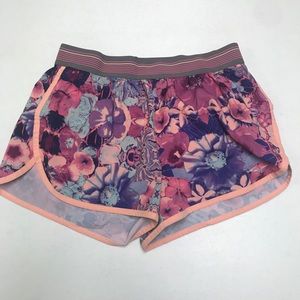 Tropical shorts